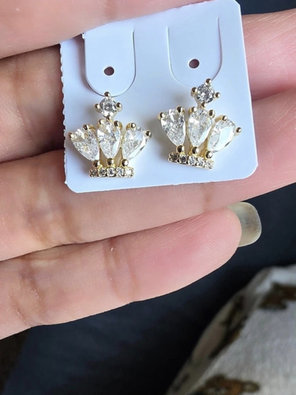 Aretes De Corona Oro Laminado 14k